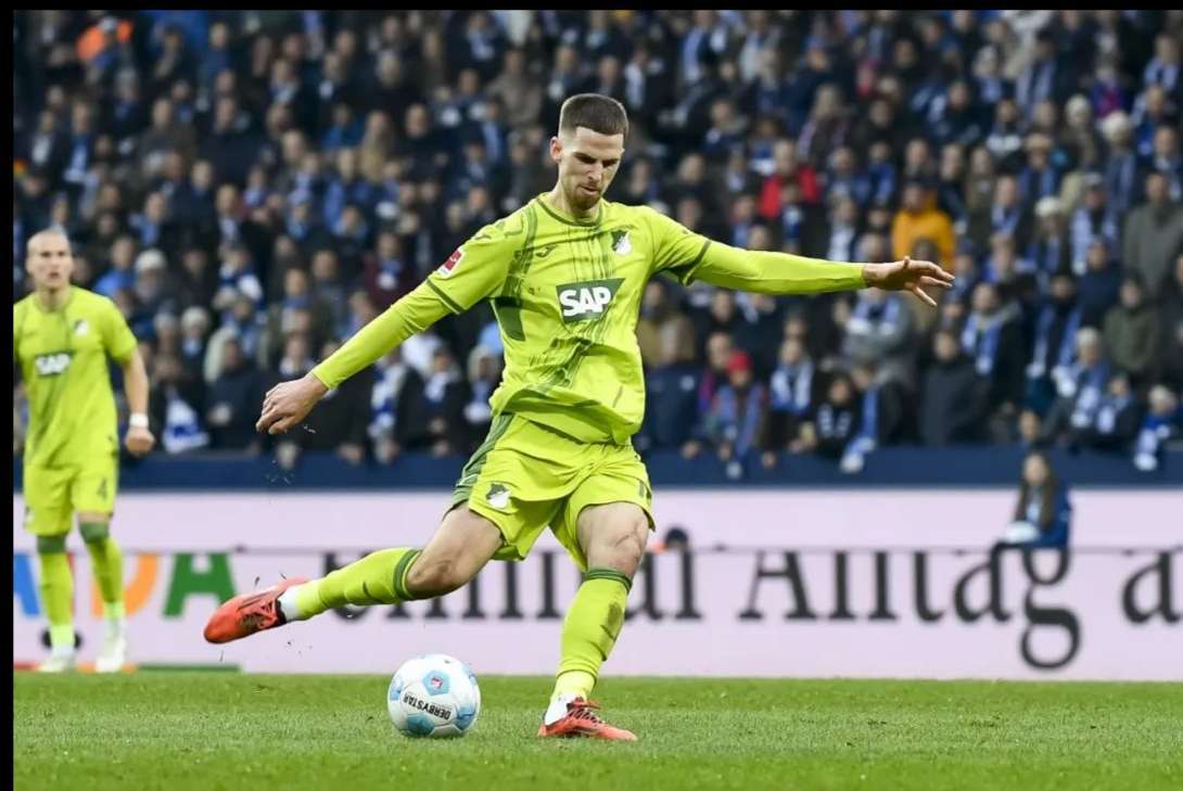 2000万欧天价转会,利兹联抢下德甲铁腰,英超要变天?